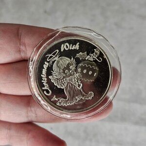 2001 Christmas A Christmas Wish Angel Ornament 999 Silver Troy Oz Round 